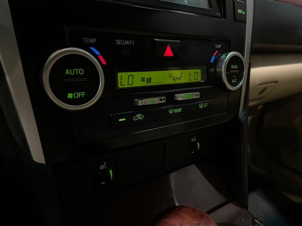 Toyota Camry VII (XV50) с пробегом 2012 года, цена 1 260 000 рублей, 297329 км, седан, Автокод Объявления