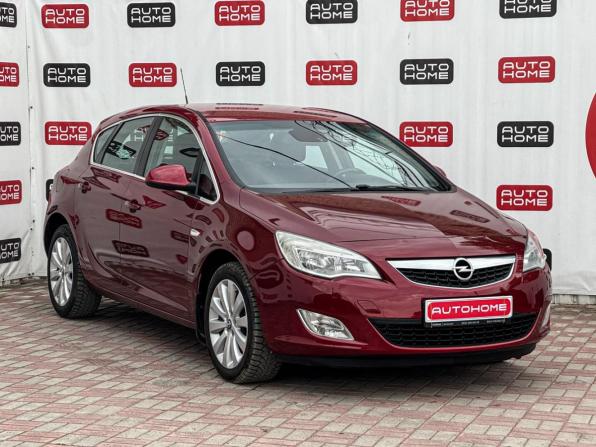 Opel Astra J с пробегом 2011 года, цена 729 990 рублей, 192147 км, хэтчбек, Автокод Объявления