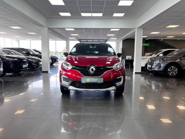 Renault Kaptur I с пробегом 2018 года, цена 995 000 рублей, 248069 км, внедорожник, Автокод Объявления