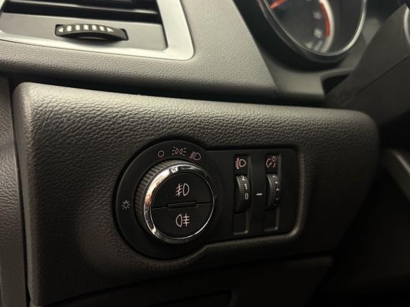 Opel Astra J Рестайлинг с пробегом 2012 года, цена 799 900 рублей, 238057 км, хэтчбек, Автокод Объявления