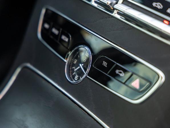 Mercedes-Benz C-Класс IV (W205) Рестайлинг с пробегом 2018 года, цена 2 898 000 рублей, 108019 км, седан, Автокод Объявления
