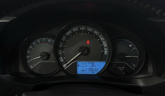 Toyota Corolla XI (E160 E170 E180) с пробегом 2014 года, цена 1 200 000 рублей, 179532 км, седан, Автокод Объявления