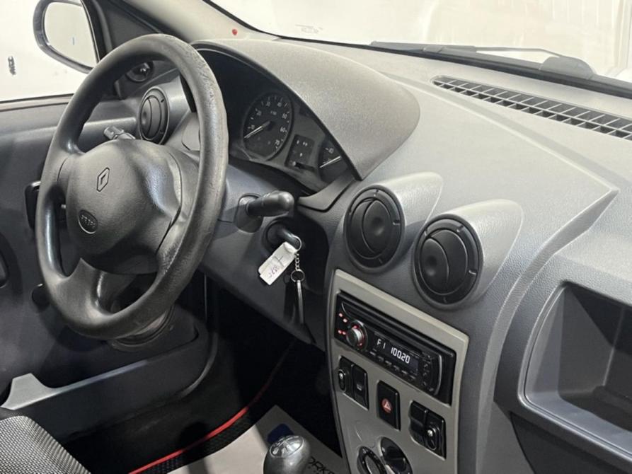 Renault Logan I Курск  - изображение 6