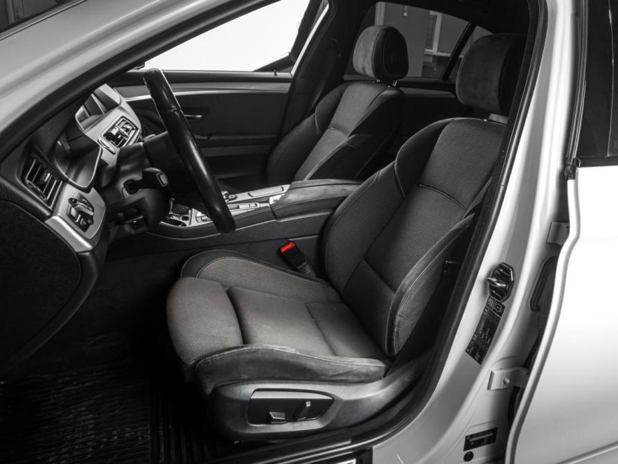 BMW 5 серии VI (F10/F11/F07) Рестайлинг Тюмень  - изображение 17