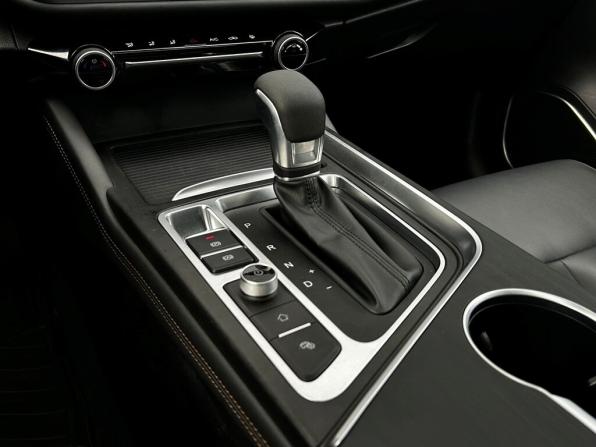 Omoda S5 с пробегом 2023 года, цена 1 269 700 рублей, 71958 км, седан, Автокод Объявления