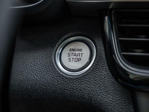 Kia Optima IV Рестайлинг с пробегом 2019 года, цена 2 038 000 рублей, 159702 км, седан, Автокод Объявления