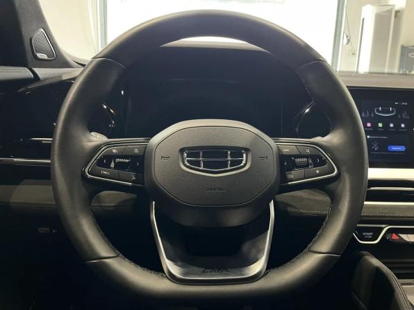 Geely Monjaro I с пробегом 2024 года, цена 3 499 000 рублей, 16969 км, внедорожник, Автокод Объявления
