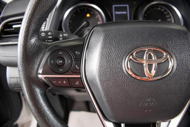 Toyota Camry VIII (XV70) с пробегом 2021 года, цена 2 699 000 рублей, 94264 км, седан, Автокод Объявления