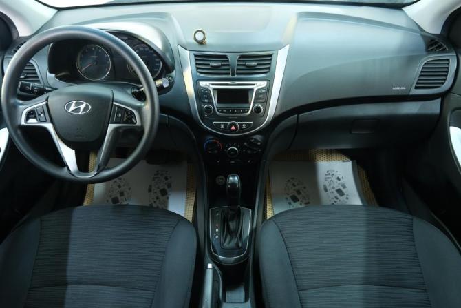 Hyundai Solaris I Рестайлинг с пробегом 2016 года, цена 989 000 рублей, 87039 км, хэтчбек, Автокод Объявления