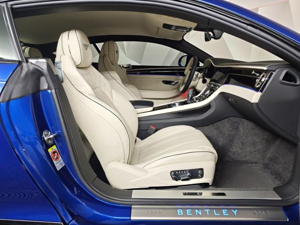 Bentley Continental GT III с пробегом 2019 года, цена 21 490 000 рублей, 11527 км, купе, Автокод Объявления