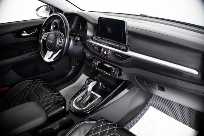 Kia Cerato IV Рестайлинг с пробегом 2021 года, цена 1 949 000 рублей, 261500 км, седан, Автокод Объявления