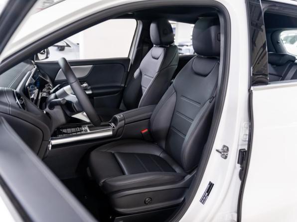 Новый Mercedes-Benz GLA II (H247) Рестайлинг 2025 года, цена 5 356 000 рублей, внедорожник, Автокод Объявления