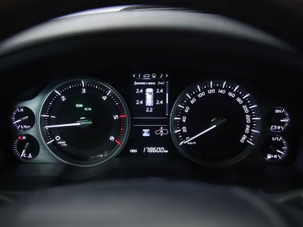 Toyota Land Cruiser 200 Series Рестайлинг 2 с пробегом 2016 года, цена 7 190 000 рублей, 178600 км, внедорожник, Автокод Объявления