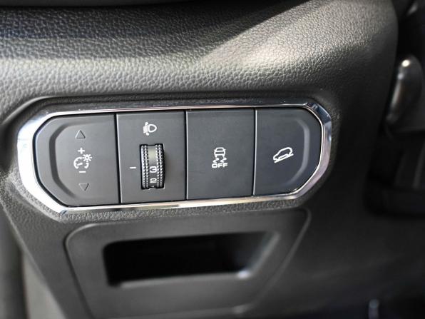 Haval Jolion I с пробегом 2023 года, цена 1 749 900 рублей, 82000 км, внедорожник, Автокод Объявления