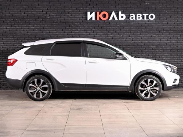 Lada (ВАЗ) Vesta I с пробегом 2021 года, цена 1 300 000 рублей, 70303 км, универсал, Автокод Объявления