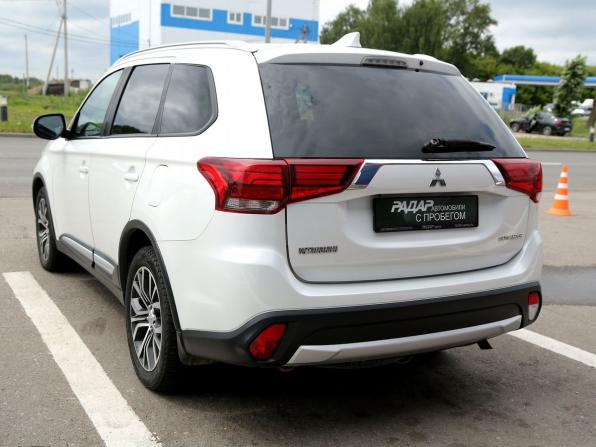 Mitsubishi Outlander III Рестайлинг 3 с пробегом 2018 года, цена 2 122 000 рублей, 113000 км, внедорожник, Автокод Объявления
