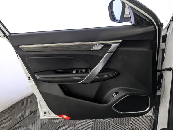 Geely Atlas Pro с пробегом 2024 года, цена 2 025 000 рублей, 79904 км, внедорожник, Автокод Объявления
