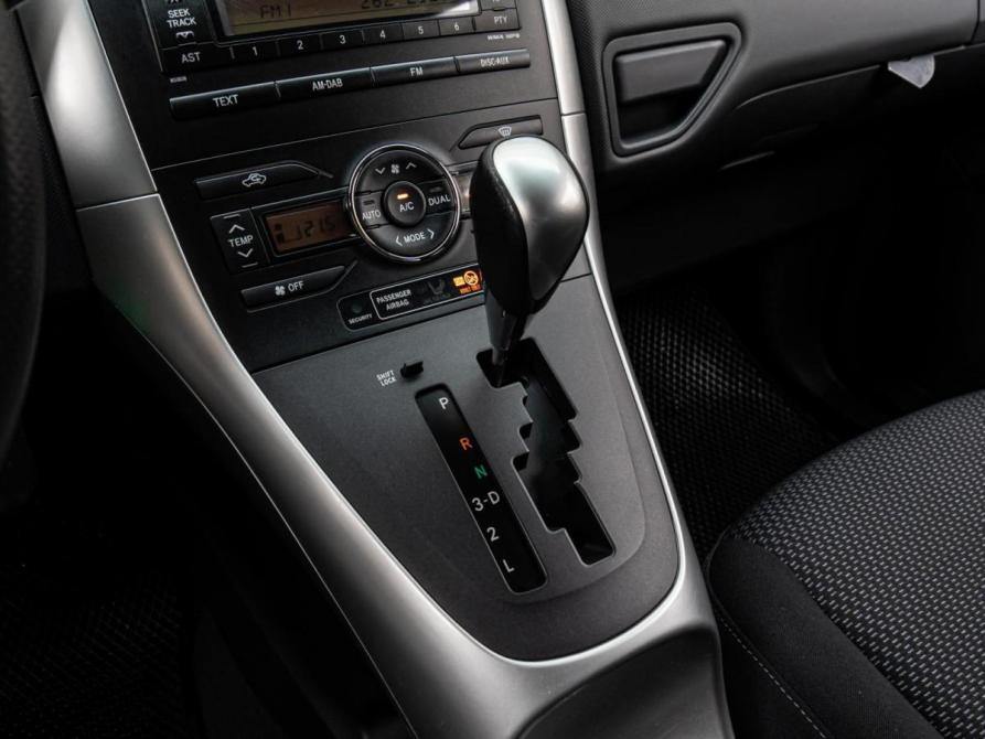 Toyota Auris I Рестайлинг Краснодар  - изображение 12