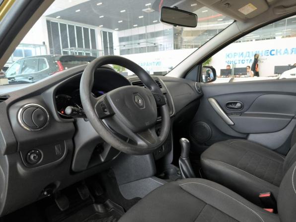 Renault Sandero II с пробегом 2017 года, цена 830 000 рублей, 149542 км, хэтчбек, Автокод Объявления
