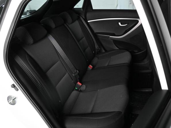 Hyundai i30 II Рестайлинг с пробегом 2015 года, цена 1 629 000 рублей, 53562 км, хэтчбек, Автокод Объявления