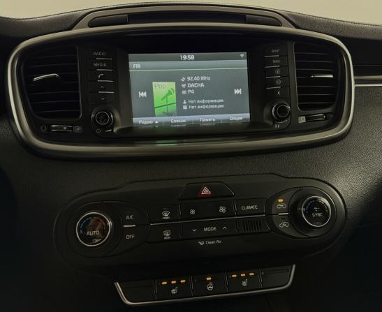 Kia Sorento III Prime с пробегом 2017 года, цена 1 990 000 рублей, 263112 км, внедорожник, Автокод Объявления