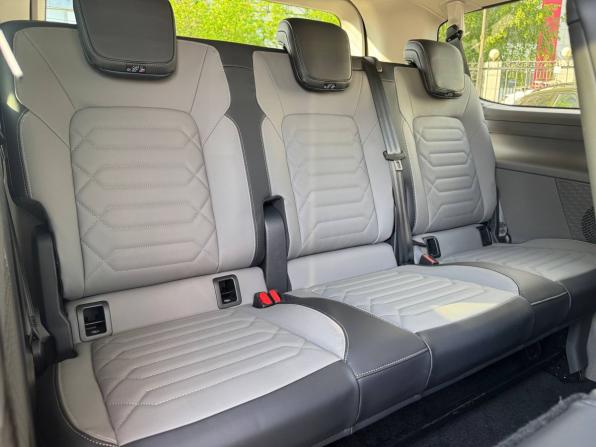 Volkswagen Caravelle T7 с пробегом 2025 года, цена 9 990 000 рублей, 680 км, минивэн, Автокод Объявления
