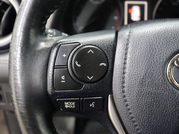 Toyota RAV4 IV (XA40) Рестайлинг с пробегом 2018 года, цена 1 700 000 рублей, 293807 км, внедорожник, Автокод Объявления