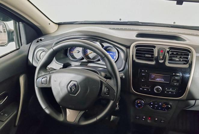 Renault Sandero II с пробегом 2016 года, цена 950 000 рублей, 105045 км, хэтчбек, Автокод Объявления