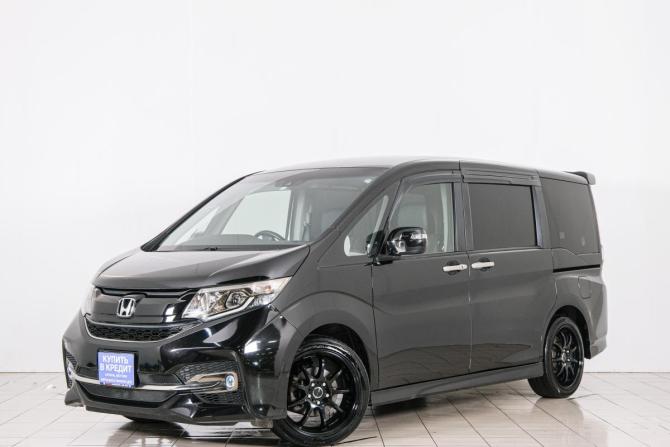 Honda Stepwgn V с пробегом 2016 года, цена 1 999 000 рублей, 89400 км, минивэн, Автокод Объявления