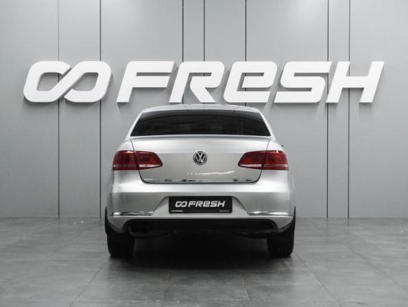 Volkswagen Passat B7 с пробегом 2011 года, цена 1 391 000 рублей, 213581 км, седан, Автокод Объявления