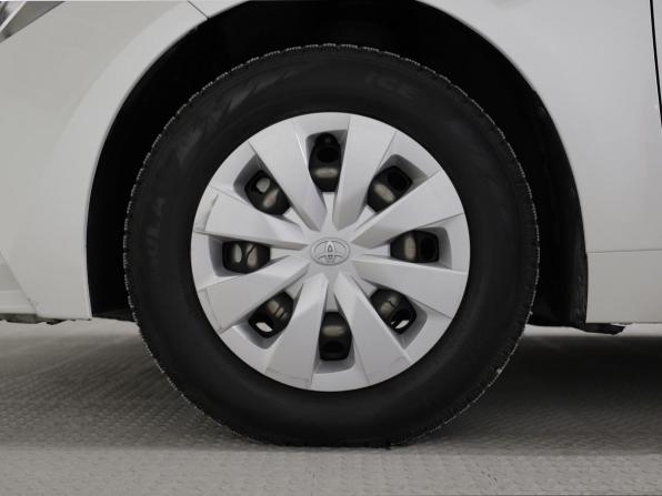 Toyota Corolla XII (E210) с пробегом 2019 года, цена 1 350 000 рублей, 87000 км, седан, Автокод Объявления