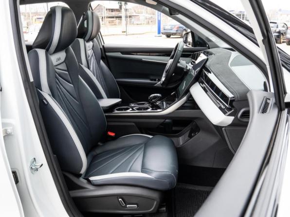 Geely Atlas II с пробегом 2024 года, цена 2 838 070 рублей, 29635 км, внедорожник, Автокод Объявления