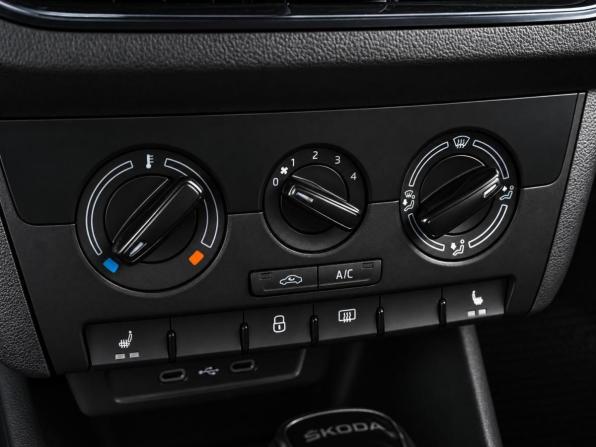 Skoda Rapid II с пробегом 2021 года, цена 1 669 000 рублей, 53538 км, лифтбек, Автокод Объявления