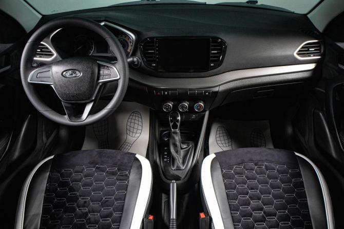 Lada (ВАЗ) Vesta I Рестайлинг (NG) с пробегом 2024 года, цена 1 599 000 рублей, 4850 км, седан, Автокод Объявления