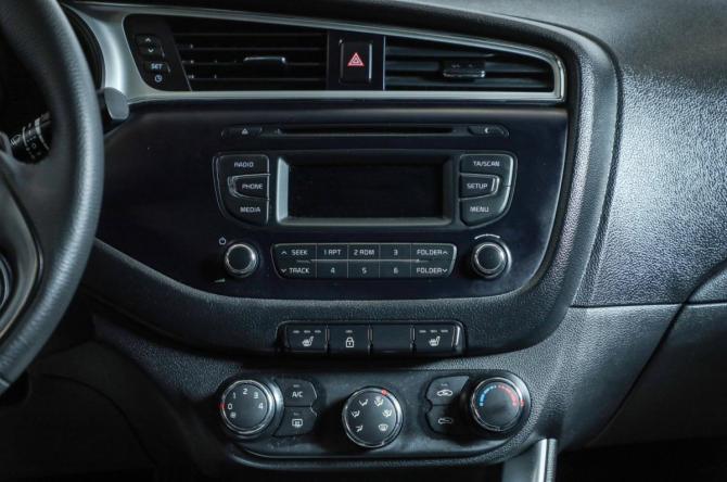 Kia Ceed II Рестайлинг с пробегом 2018 года, цена 1 339 000 рублей, 177000 км, универсал, Автокод Объявления
