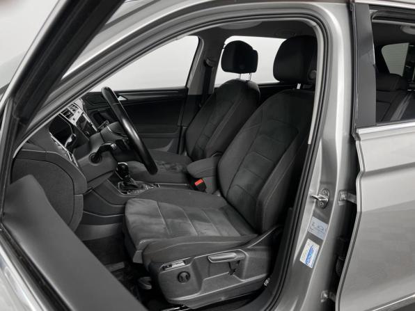Volkswagen Tiguan II с пробегом 2019 года, цена 2 493 900 рублей, 153242 км, внедорожник, Автокод Объявления