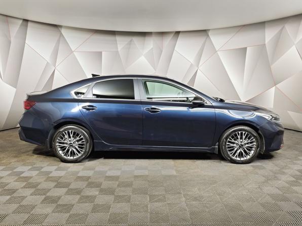 Kia Cerato IV Рестайлинг с пробегом 2022 года, цена 2 425 000 рублей, 36045 км, седан, Автокод Объявления