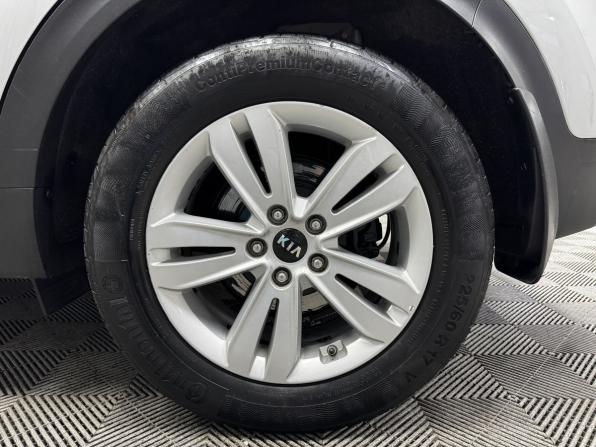 Kia Sportage IV Рестайлинг с пробегом 2018 года, цена 2 200 000 рублей, 64563 км, внедорожник, Автокод Объявления