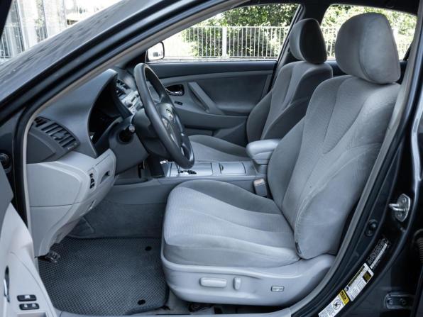 Toyota Camry VI (XV40) Рестайлинг с пробегом 2010 года, цена 843 000 рублей, 329368 км, седан, Автокод Объявления