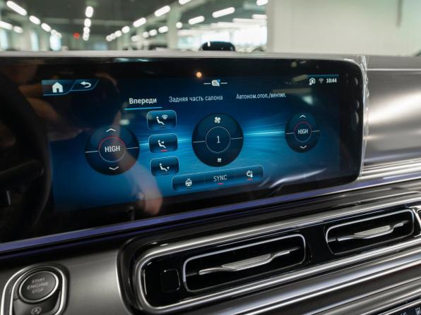 Mercedes-Benz V-Класс III (W447) Рестайлинг 2 с пробегом 2026 года, цена 14 250 000 рублей, 20 км, минивэн, Автокод Объявления