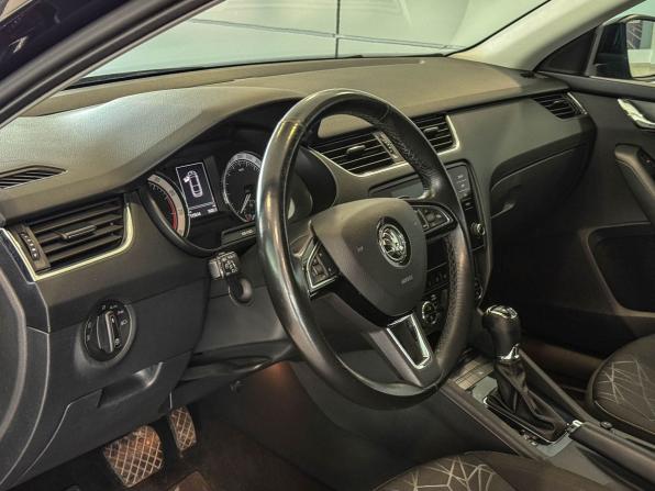 Skoda Octavia III (A7) Рестайлинг с пробегом 2019 года, цена 1 775 000 рублей, 115614 км, лифтбек, Автокод Объявления