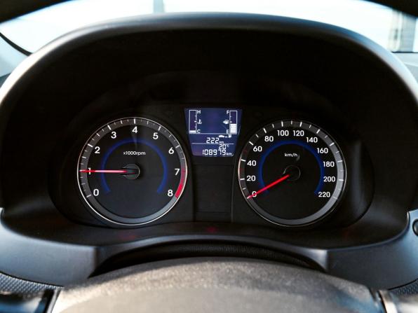 Hyundai Solaris I Рестайлинг с пробегом 2015 года, цена 1 075 000 рублей, 108000 км, седан, Автокод Объявления