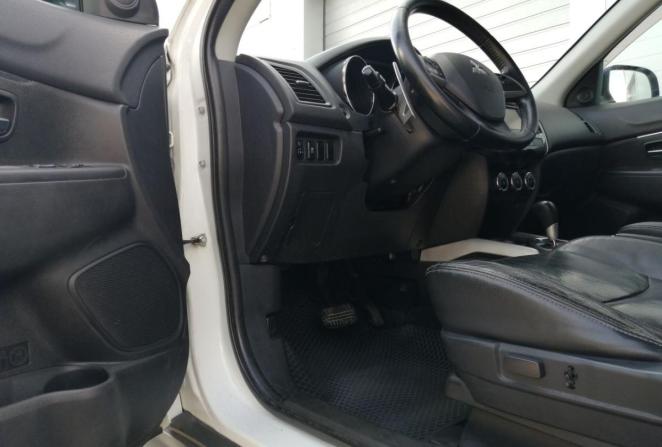 Mitsubishi ASX I с пробегом 2012 года, цена 820 000 рублей, 223001 км, внедорожник, Автокод Объявления