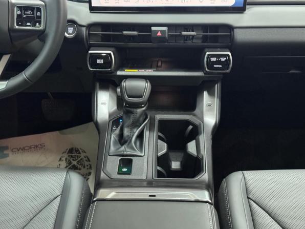 Toyota RAV4 VI (XA60) с пробегом 2026 года, цена 4 140 000 рублей, 57 км, внедорожник, Автокод Объявления