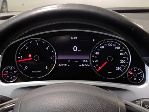 Volkswagen Touareg II с пробегом 2011 года, цена 1 870 000 рублей, 326490 км, внедорожник, Автокод Объявления