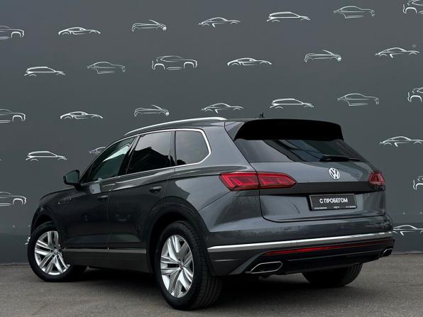 Volkswagen Touareg III с пробегом 2019 года, цена 4 498 700 рублей, 138260 км, внедорожник, Автокод Объявления