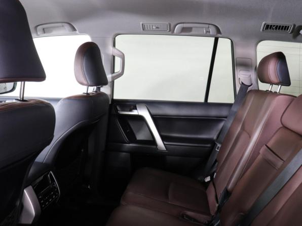 Toyota Land Cruiser Prado 150 Series Рестайлинг 2 с пробегом 2018 года, цена 4 500 000 рублей, 166357 км, внедорожник, Автокод Объявления