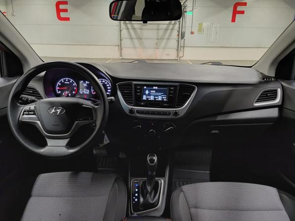 Hyundai Solaris II с пробегом 2017 года, цена 1 199 000 рублей, 140101 км, седан, Автокод Объявления