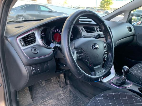Kia Ceed II с пробегом 2014 года, цена 899 000 рублей, 88215 км, хэтчбек, Автокод Объявления