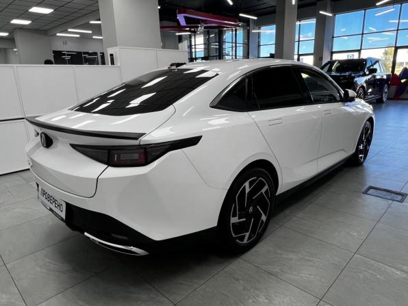 Changan Lamore с пробегом 2023 года, цена 1 999 000 рублей, 38200 км, седан, Автокод Объявления